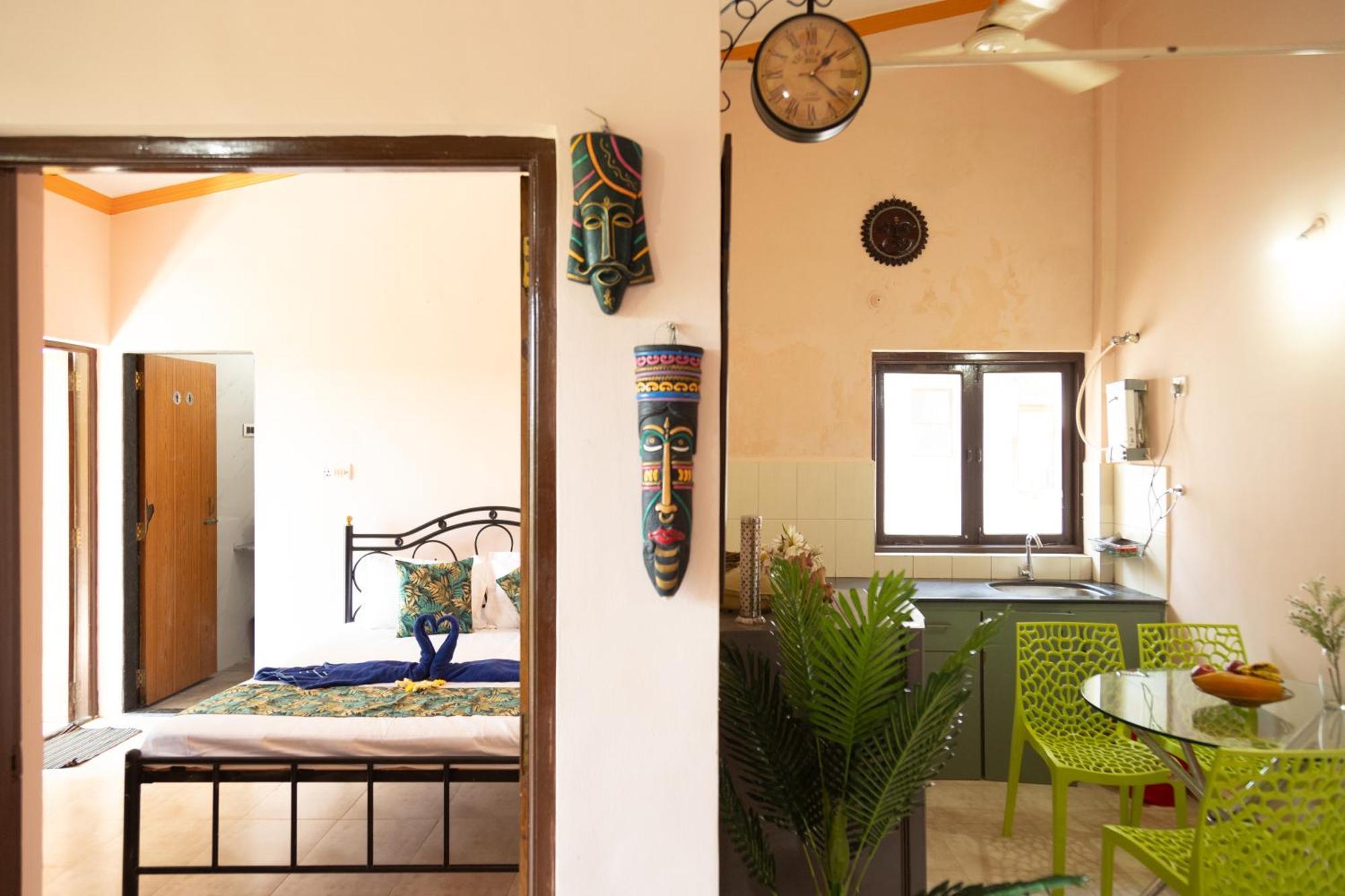 Bbn Serviced Apartment Calangute Habitación foto