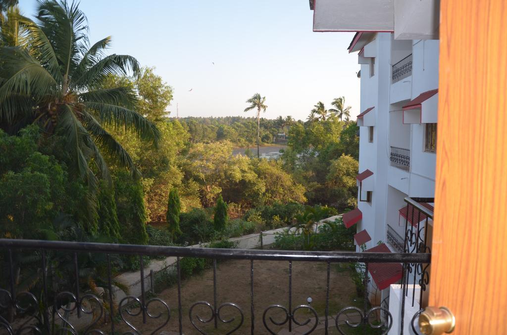 Bbn Serviced Apartment Calangute Habitación foto